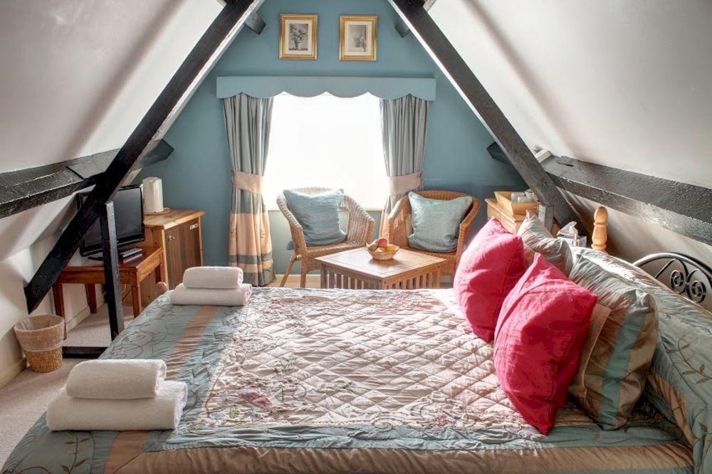 The Tollgate 4*
