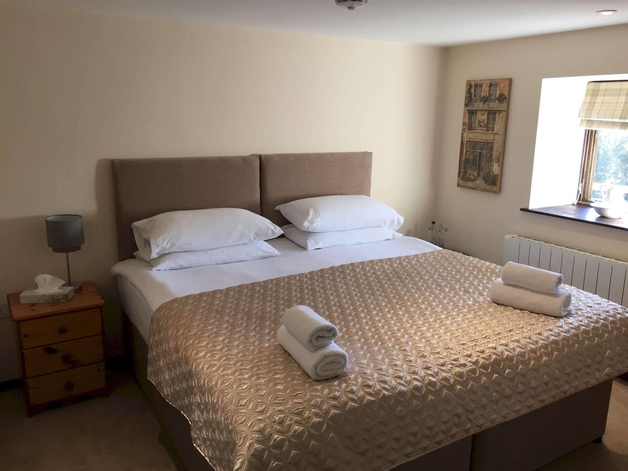 The Tollgate 4* Брадфорд на Аэвен